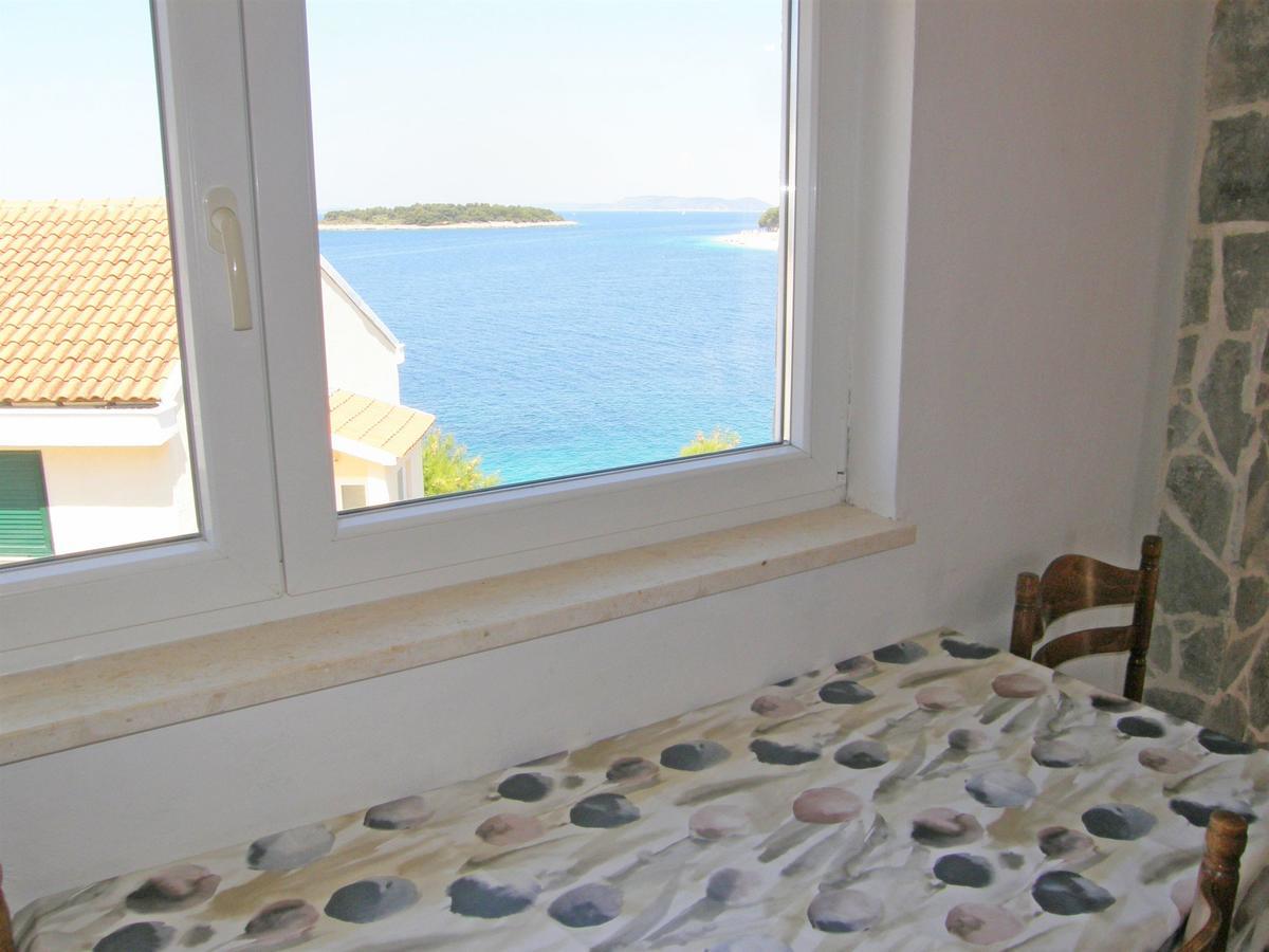 Apartments Jurica Примоштен Екстер'єр фото