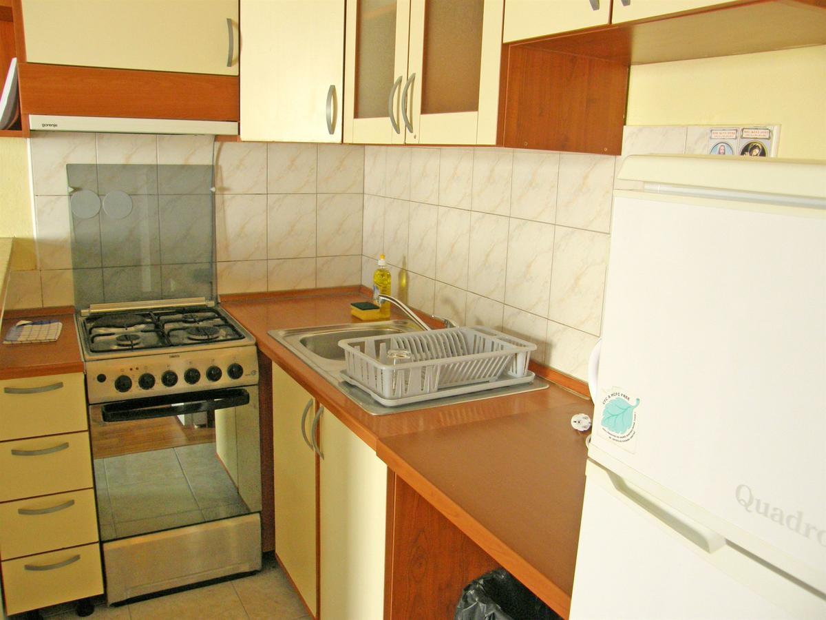 Apartments Jurica Примоштен Екстер'єр фото